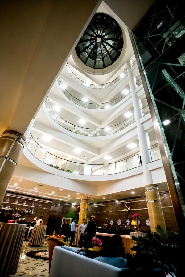West Shine Hotel Baku Eksteriør bilde